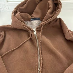 Cute aesthetic brown brandy Melville Zip up great quality almost new